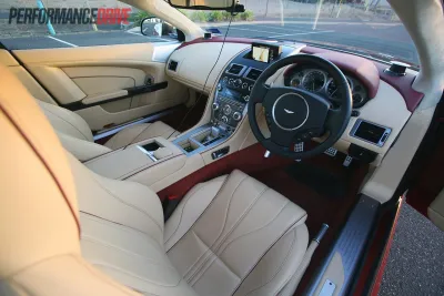 DB9